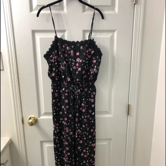 Cupcakes and cashmere Vickie Jumpsuit - Picture 5 of 16